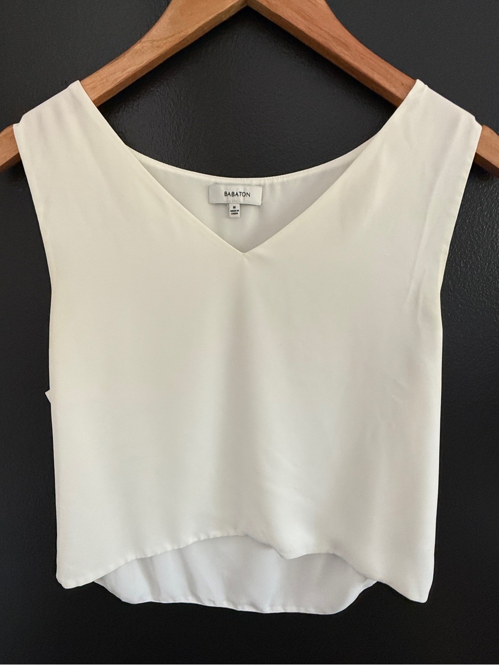 Babaton Cream V-Neck Sleeveless Shell Top